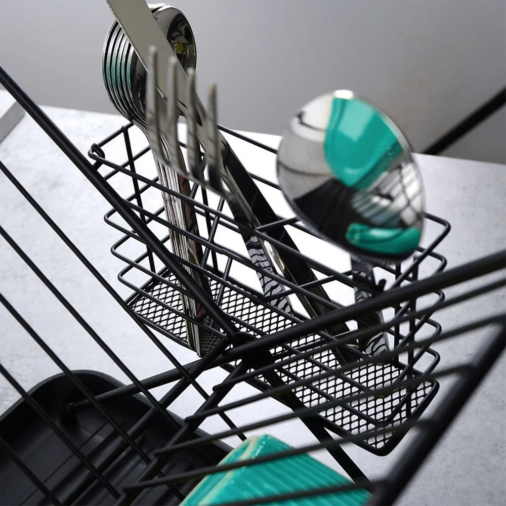 Égouttoir à Vaisselle 2 Niveaux Noir – 45 cm avec des couverts brillants et un design moderne