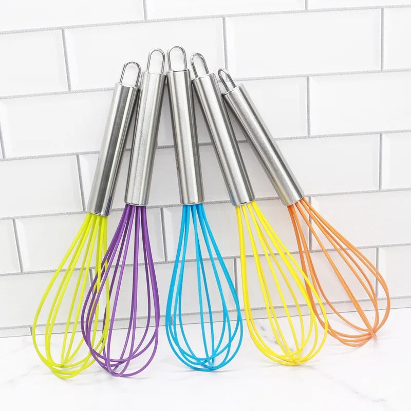 Fouet de cuisine en silicone manche inox 25 cm, disponible en plusieurs couleurs vives pour la cuisine