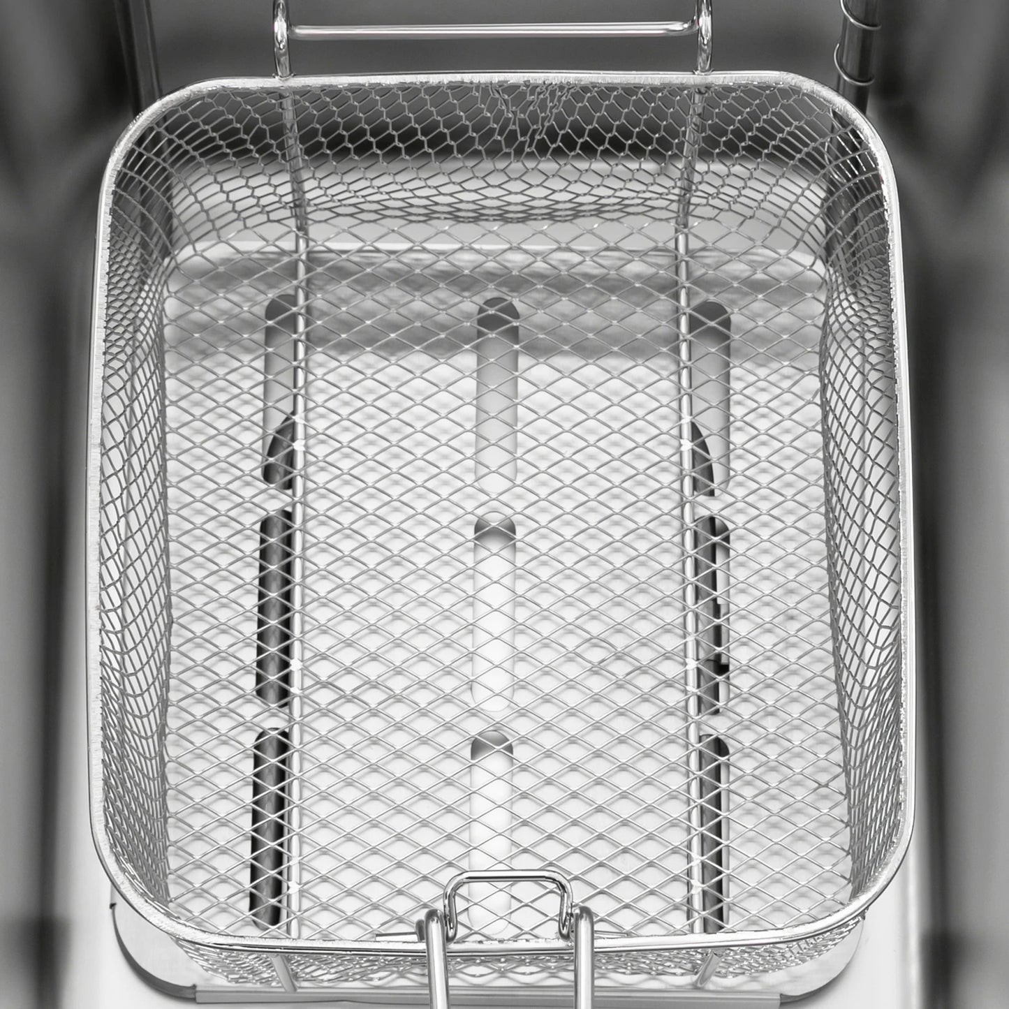 Panier en métal pour friteuse électrique inox 6L 2500W, idéal pour frire avec efficacité.