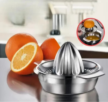 Presse-Agrumes Manuel & Mixeur à Fruits en acier inoxydable avec oranges fraîches dans une cuisine moderne