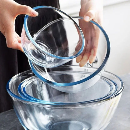 Grand bol en verre transparent empilé, le compagnon idéal de toutes vos préparations culinaires