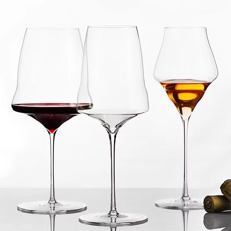Trois verres à vin et champagne JIUAN en cristal 400-760 ml, parfaits pour servir des vins rouges et blancs.
