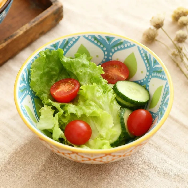 Lot de 4 Bols en Céramique Colorés avec un design vibrant, parfaits pour salades fraîchement préparées