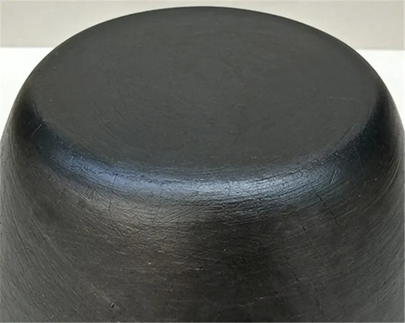 Faitout en Fonte avec Couvercle 28, 32 / 36 cm pour Gaz avec une finition noire élégante