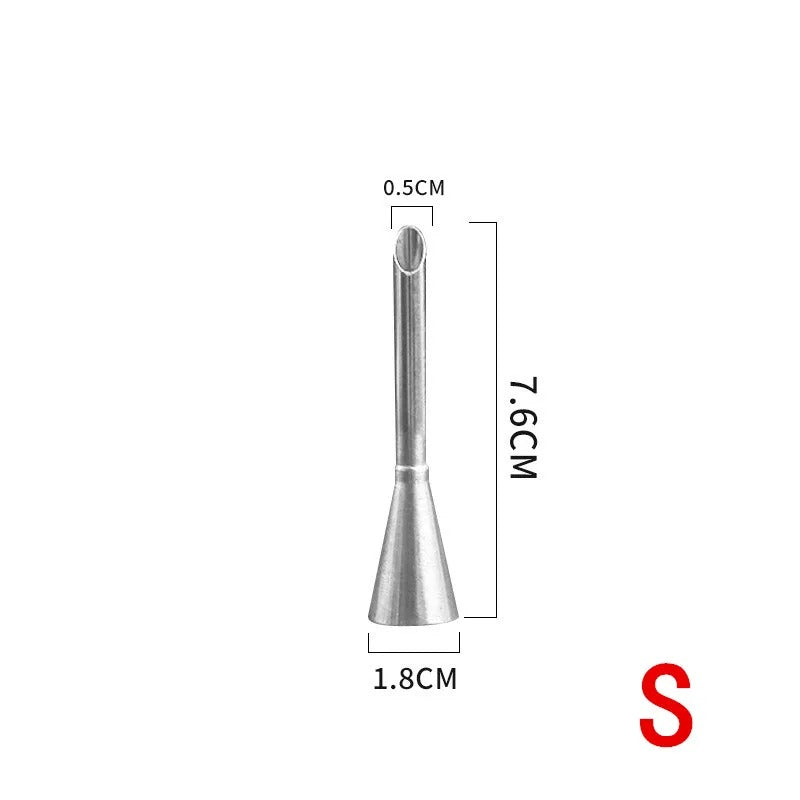 Douille à Garnir en Inox pour Choux et Éclairs, taille petite, dimensions 7.6cm par 1.8cm