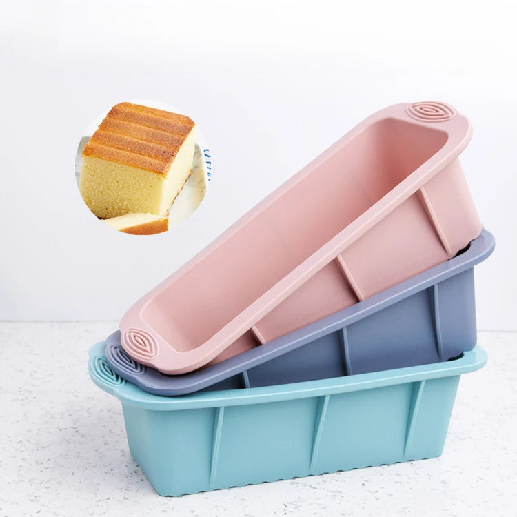 Moule à cake Rectangulaire en Silicone – Four & Congélateur en plusieurs couleurs empilés