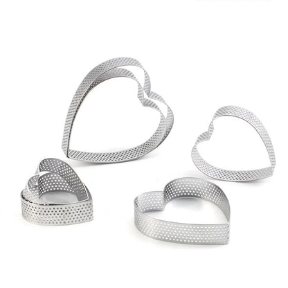 Moules Cœur en Inox Perforés – Lot de 6 pour pâtisserie avec différents formats en inox