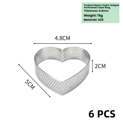 Moules Cœur en Inox Perforés – Lot de 6, idéal pour pâtisserie avec dimensions de 4,8 cm de large.