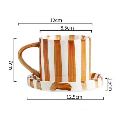 Mug en Porcelaine avec Plateau à Rayures, dimensions 12x8,5 cm, idéal pour le café ou le thé