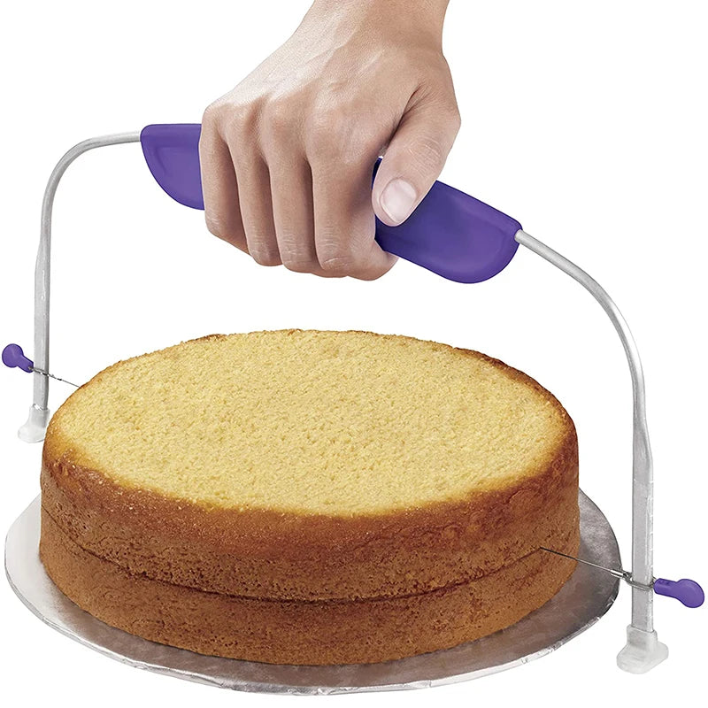Niveleur à Gâteau – Coupe Précise & Professionnelle pour créer des gâteaux parfaitement plats