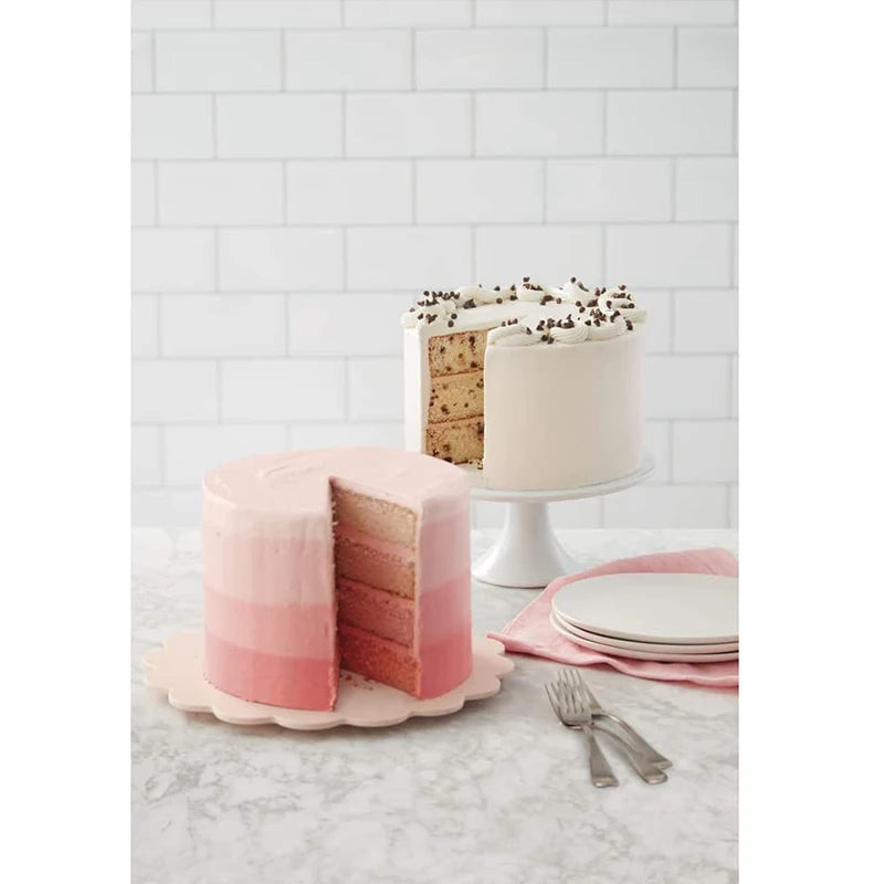 Délicieux gâteaux avec un Niveleur à Gâteau – Coupe Précise & Professionnelle pour des coupes parfaites