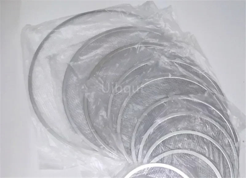 Lot de plaques de cuisson pour pizza antiadhésive en aluminium filet métallique sans couture, parfaites pour la cuisson.