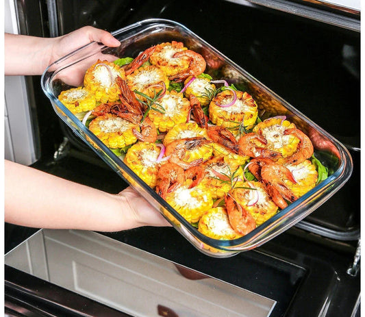 Plat cuisson verre trempé 400°C – 1L à 2,5L rempli de crevettes et épis de maïs prêt à être enfourné