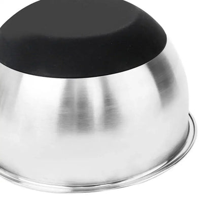 Saladier Inox avec Couvercle Antidérapant, idéal pour préparer et servir des salades en toute sécurité.