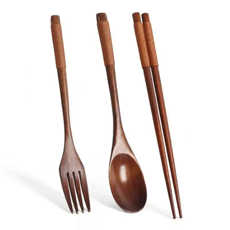 Set de Couverts en Bois 3 Pièces – Cuillère, Fourchette, Baguettes en bois avec poignées en cuir.