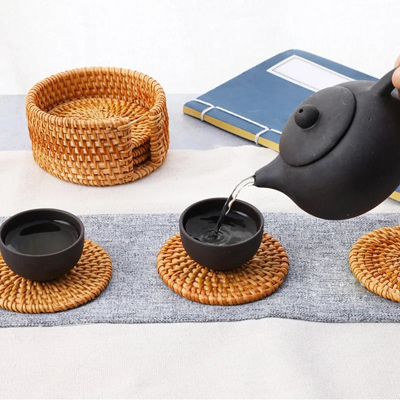 Set de 6 sous-verres en rotin 8 cm, antidérapants, parfaits pour les tasses sur une table élégante