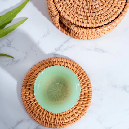 Sous-verres Rotin 8‑10 cm avec Boîte Protège Table & Verres, en rotin naturel pour décoration élégante