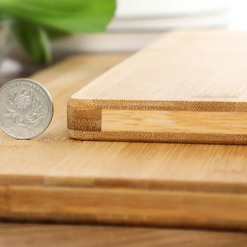 Planche à Découper en Bambou Szkoy – 3 Tailles – Éco-Responsable et Durable avec détails de finition en bambou