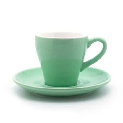 Tasse à café tulipe en céramique avec soucoupe 80 ml en vert mint, idéale pour les boissons chaudes