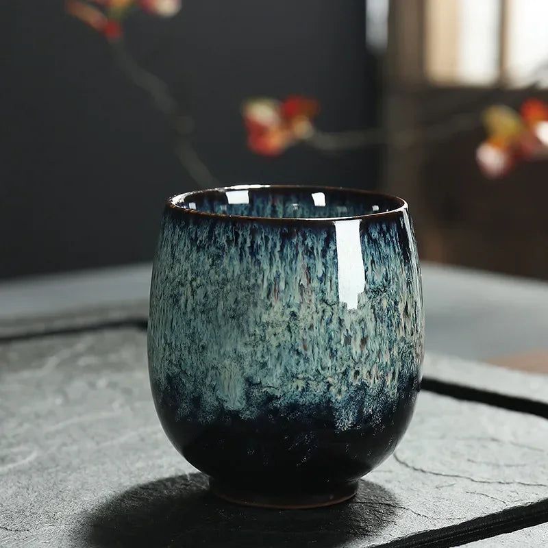 Tasse en Céramique Colorée avec un dégradé bleu et noir, idéale pour le café et le thé