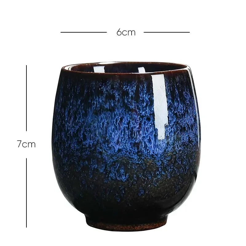 Tasse en Céramique Colorée avec un design bleu foncé, idéale pour les boissons chaudes