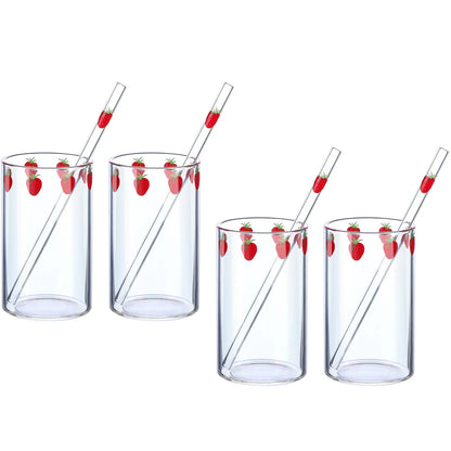 Ensemble de 4 Tasses Fraise en Verre – 300 ml avec Couvercle & Paille décorées de fraises.