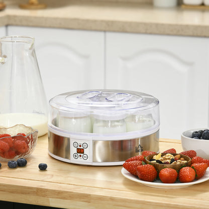 Yaourtière 7 pots en verre compacte pour yaourts maison avec fruits frais et lait sur une table en bois